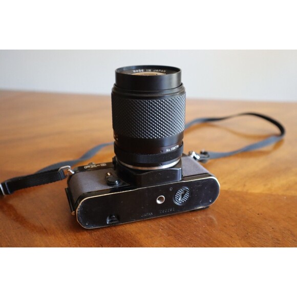 Yashica FX-3 35mm Film SLR Camera with DSB 135mm Lens Japan For Parts/Repair - Picture 12 of 13